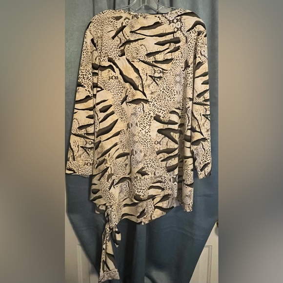 New Direction Curvy Women’s Size 1X - Picture 2 of 2